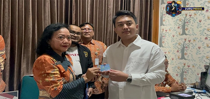 Purbaya Resmi Jadi Pakubuwono XIV Dapat KTP